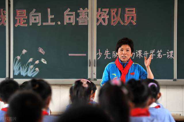 电影《八子》已被列为;庆祝新中国成立70周年献礼影片电影《白蛇：缘起》将于12月21日正式登陆全国各大银幕